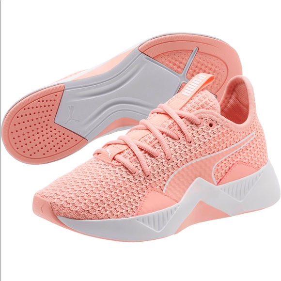 Puma Women’s shoe - Picture 3 of 3